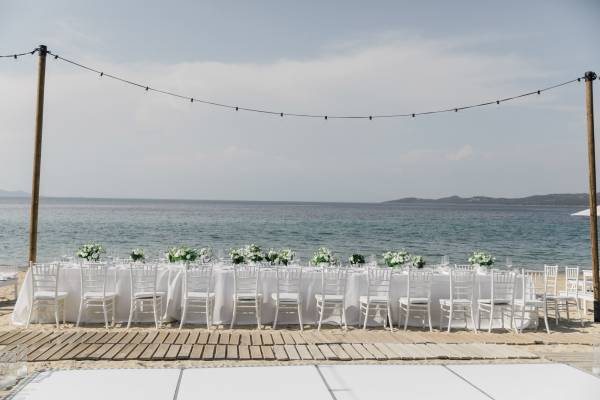 beautiful wedding at the beach by Avaton Relais & Châteaux in Halkidiki