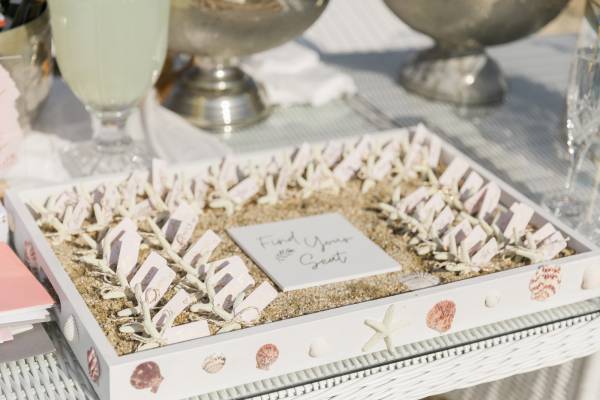 wedding seating arrangement